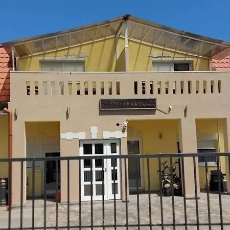 Apartment Sarok
