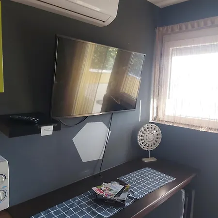 Sarok Apartment *