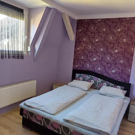 Sarok Apartment