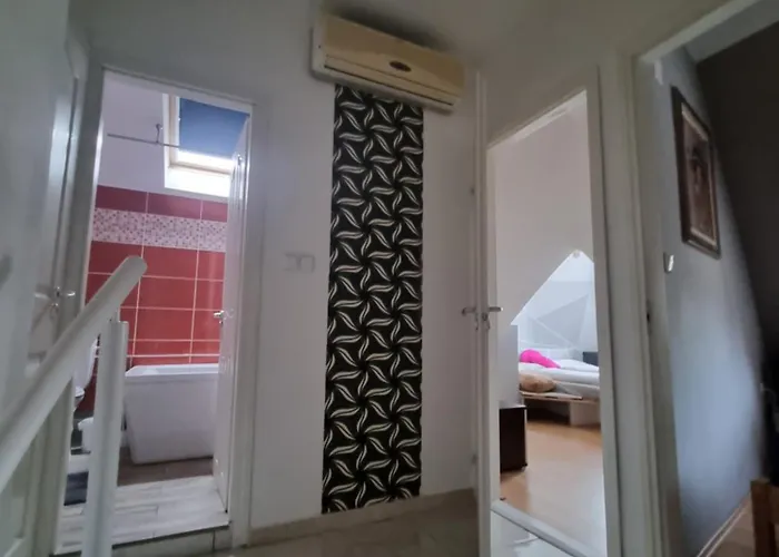 Апартаменты Sarok