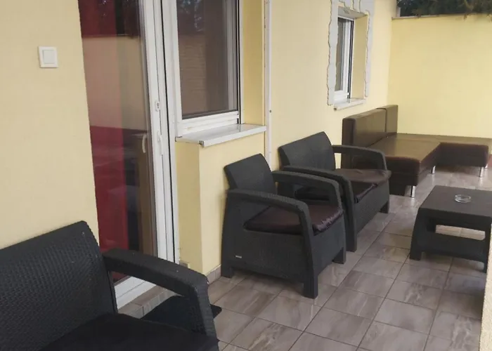 Sarok Apartment *