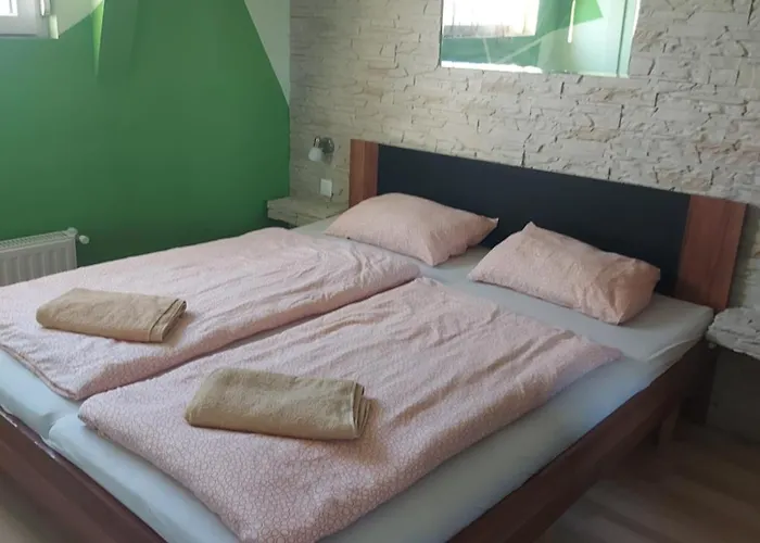 Sarok Apartment