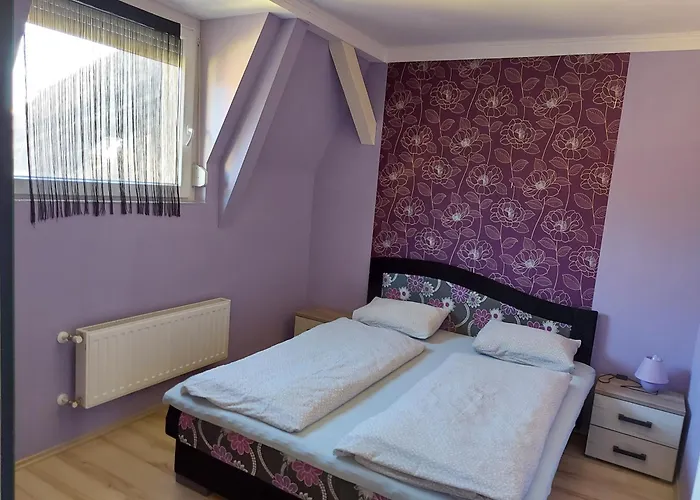 Sarok Apartment